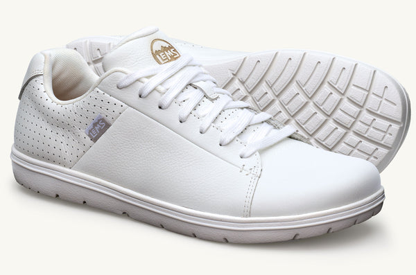 whiteout-3qtrpair_76561a21-